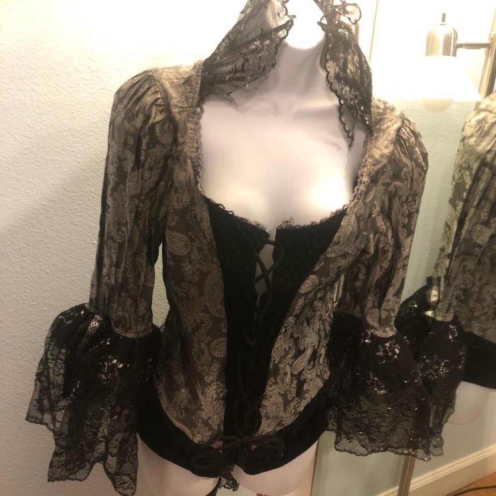 Y2k Black lace corset top with bell sleeves and booty shorts with train in back
